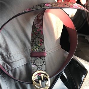 Unisex Gucci bloom belt